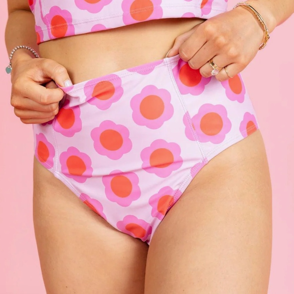 Kortni Jeane Up High Bottoms - Disco Daisy